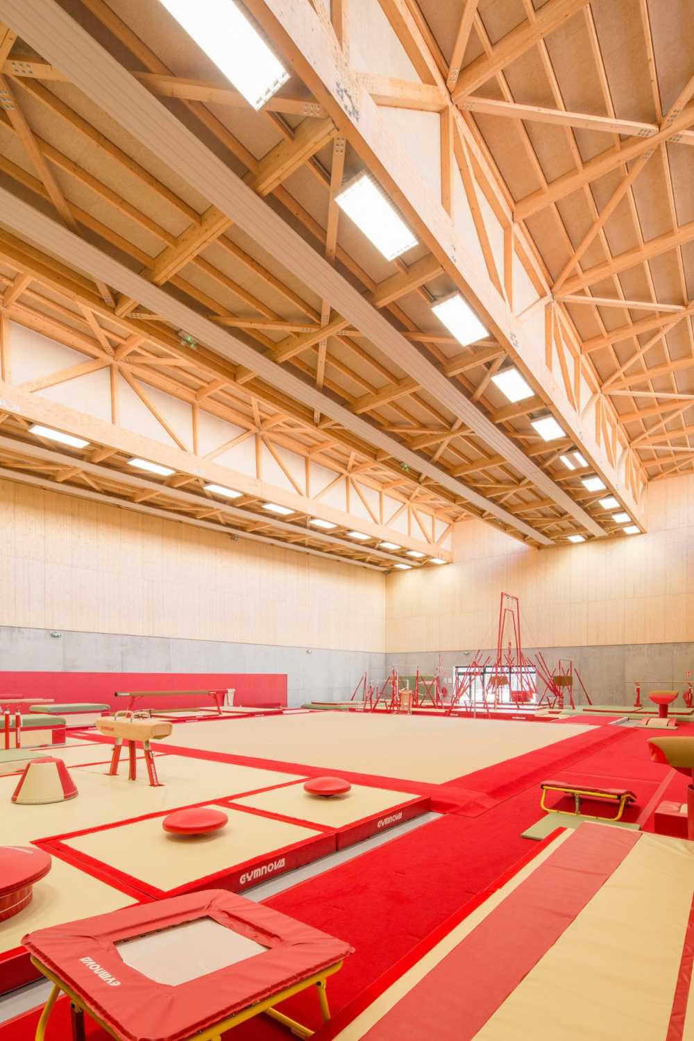 Hacine Cherifi Sports Center: wooden gyms serving schools and the neighborhood