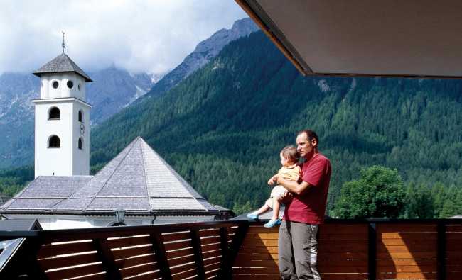Terrace with panoramic views of the village and the mountains