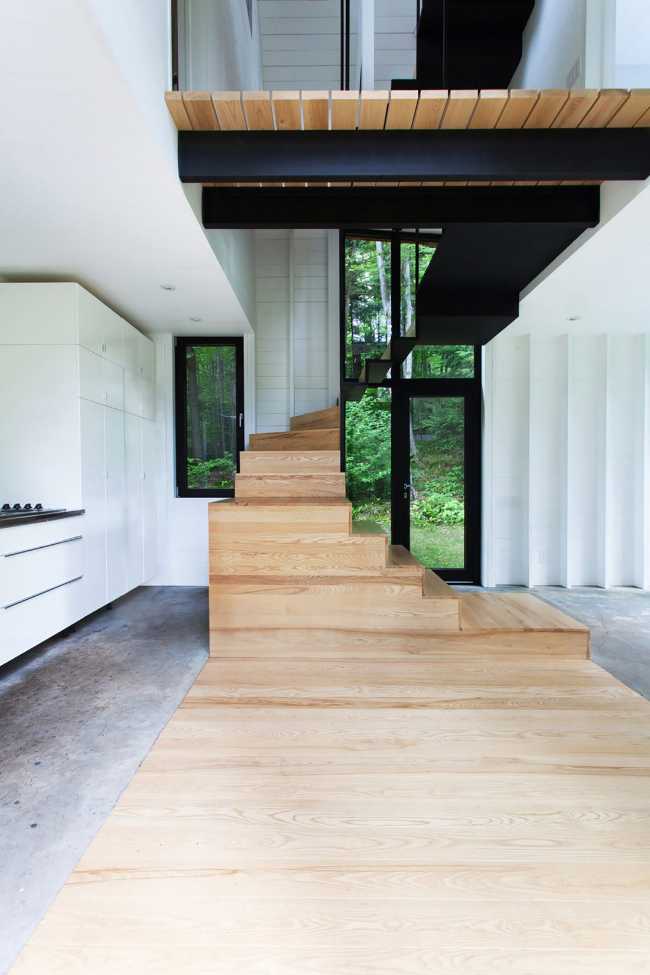 interior white and wood