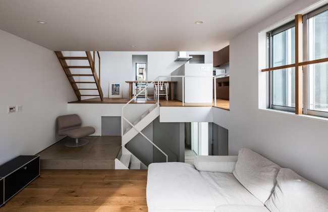 Dwelling with lofts