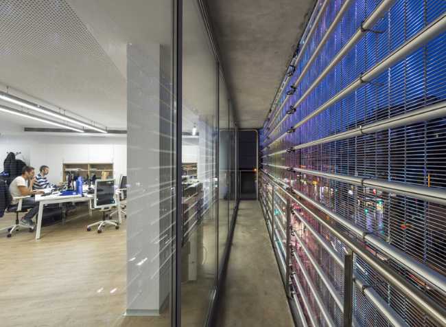 metal mesh light and color