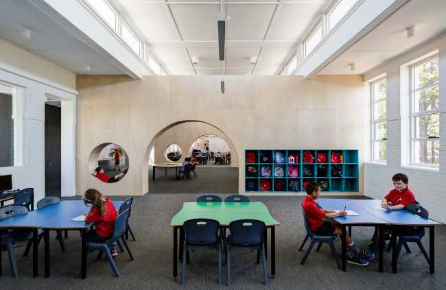 Primary school and circular forms