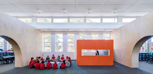 Primary school and circular forms