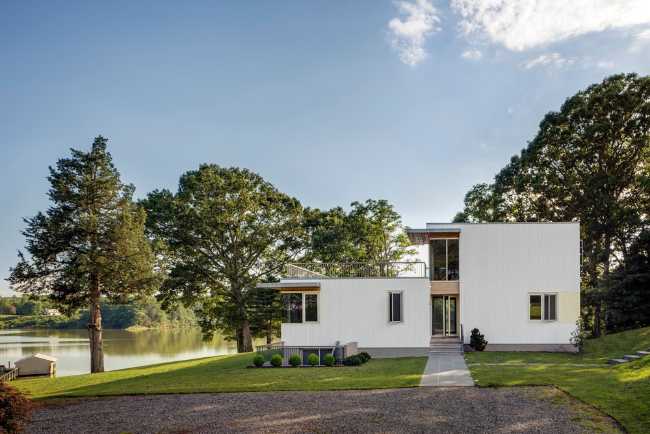 House on the lake