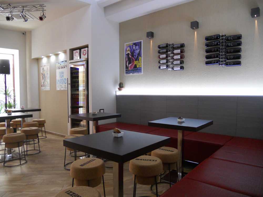 Bar dalle linee classiche