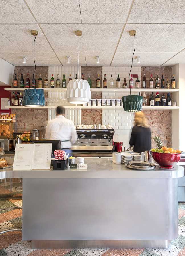 Restaurant open kitchen hanging lamps