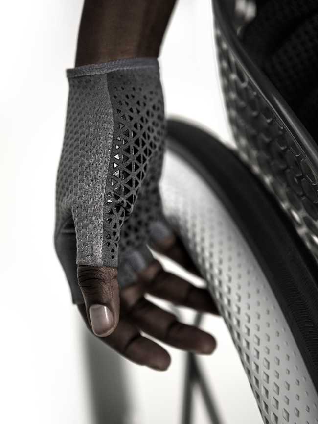 GO wheelchair custom 3D printing gloves