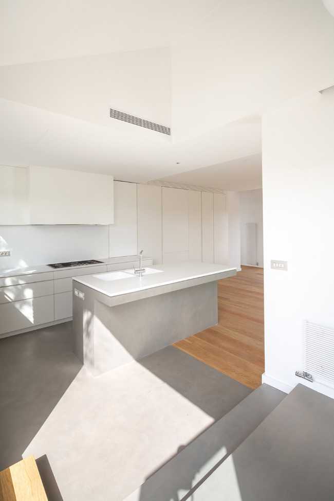 Minimal white kitchen