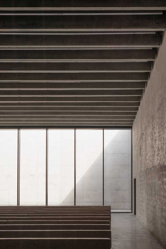Crematorium Belgium concrete and marble ceiling