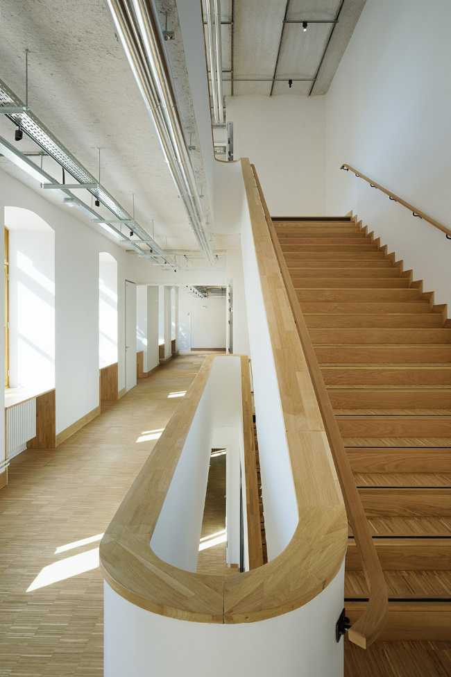 ex caserma Paris university scale in lengo