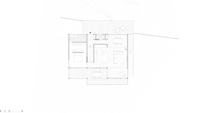 Square plan dwelling