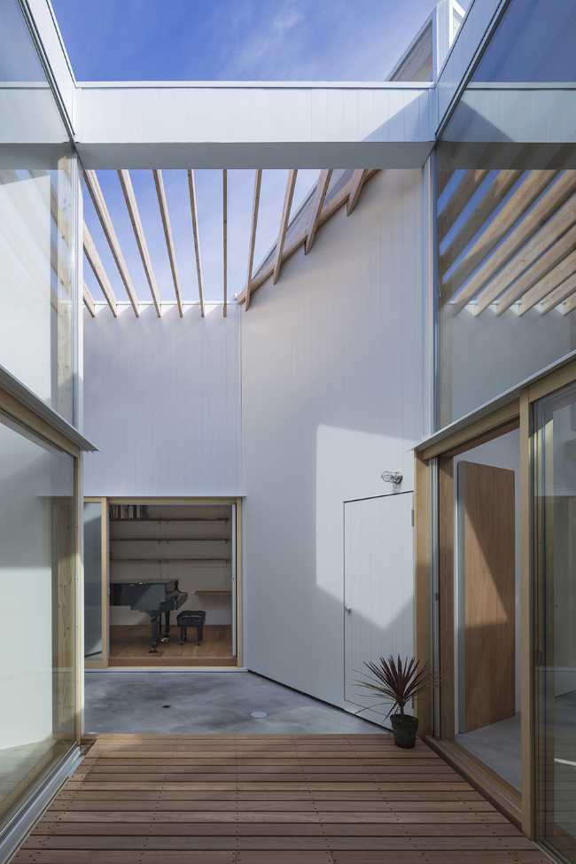 Terrace with sky view