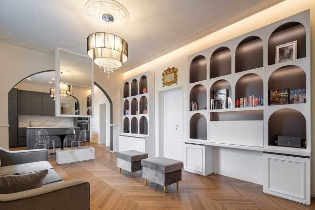 Interior apartment with arches