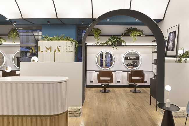 Alma, the interior design for a suggestive, ethereal, and sensual space.