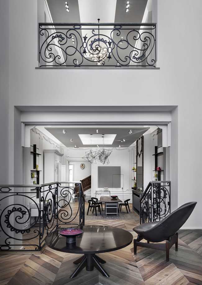 Interior double height nineteenth-century dwelling