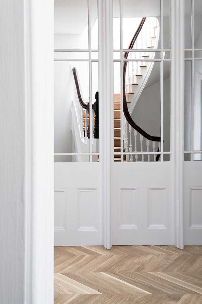Interior home with parquet